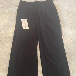 Athleta Avenue Wide Leg Crop Pant Never Worn Black Size 4